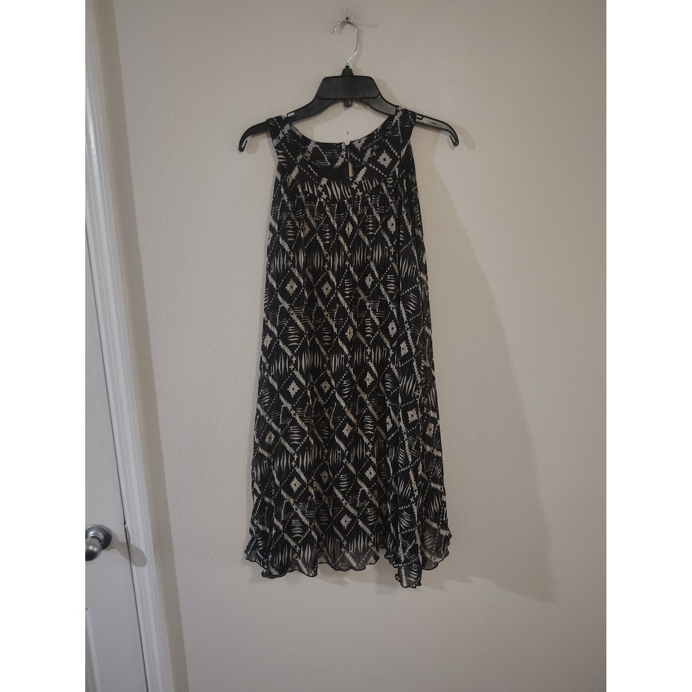 True Envy  Black White Geometric Ikat Diamond Print Sleeveless Shift Dress 6